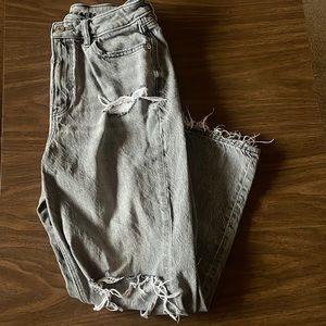 American eagle mom jean 8 short gray ripped jean